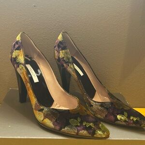 Pollini Italian Floral Heels Size 39 1/2 Floral